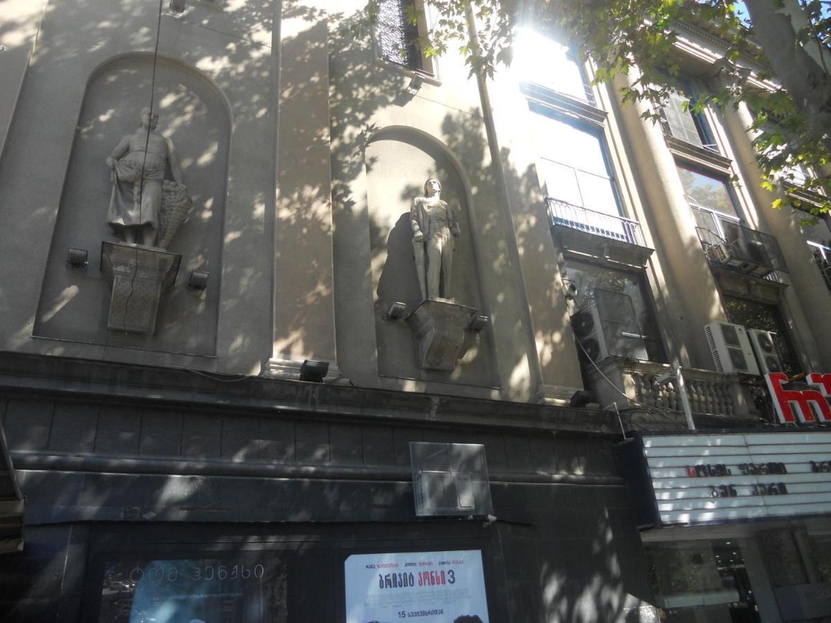 Private Apartment In The Center Of Old Tbilisi Exterior photo